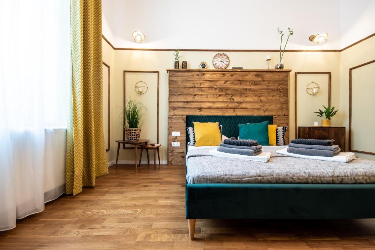 Appartement Zur Linde à Sibiu Extérieur photo